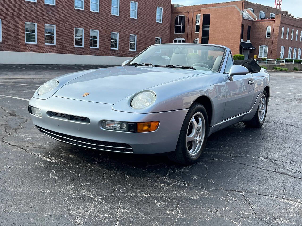 Used 1994 Porsche 968 Cabriolet RWD image 10