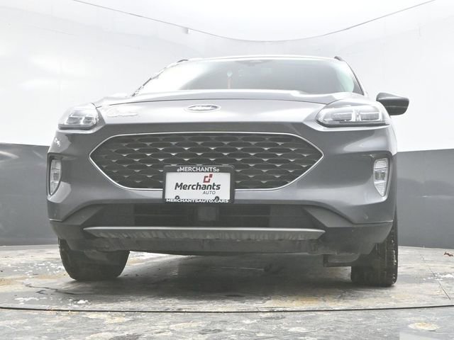 Used 2022 Ford Escape Titanium image 31