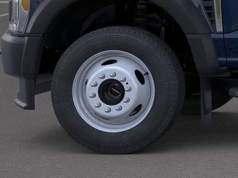 New 2025 Ford F550 4x4 Regular Cab Super Duty image 19