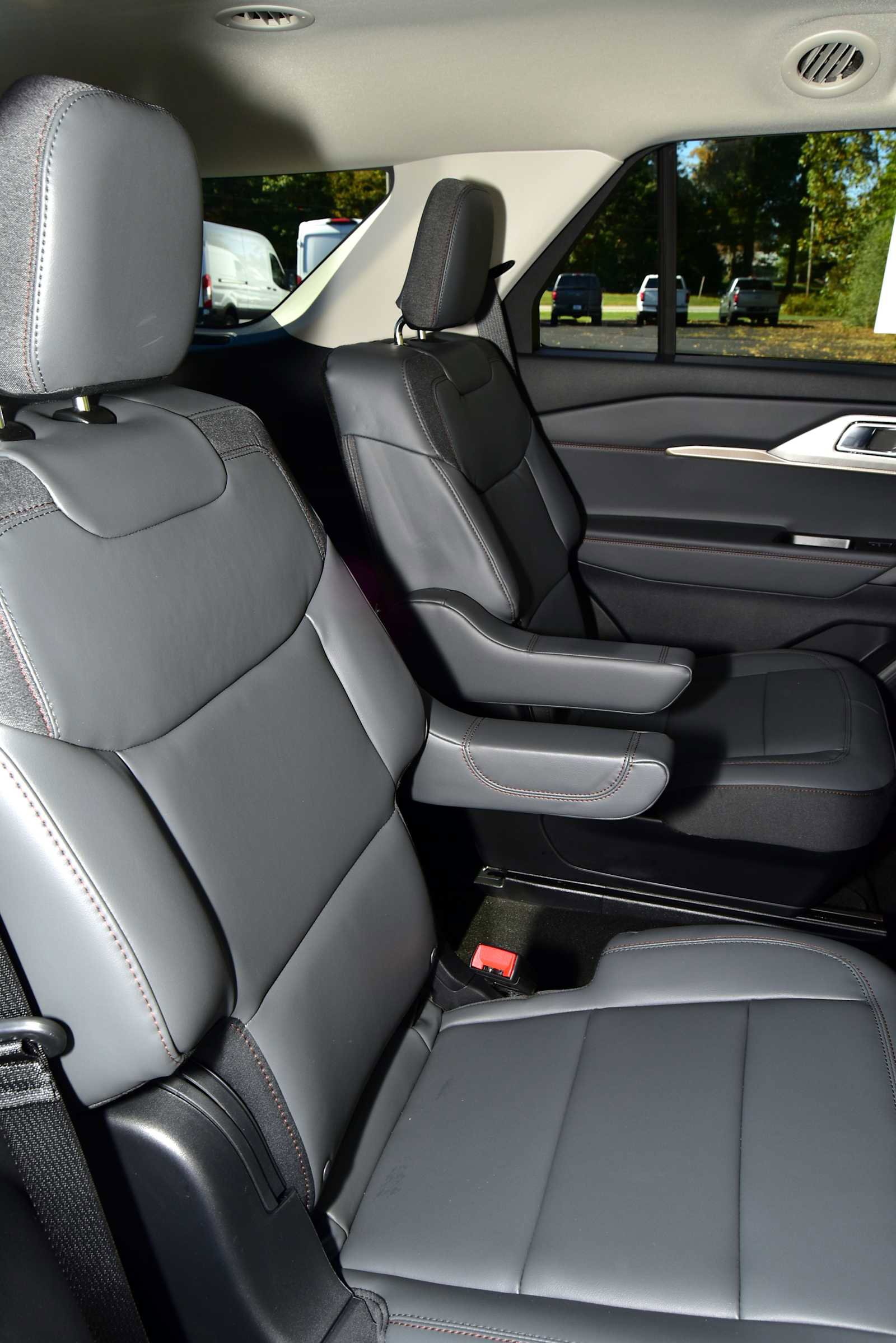 New 2026 Ford Explorer Active w/ Active Comfort Package image 20