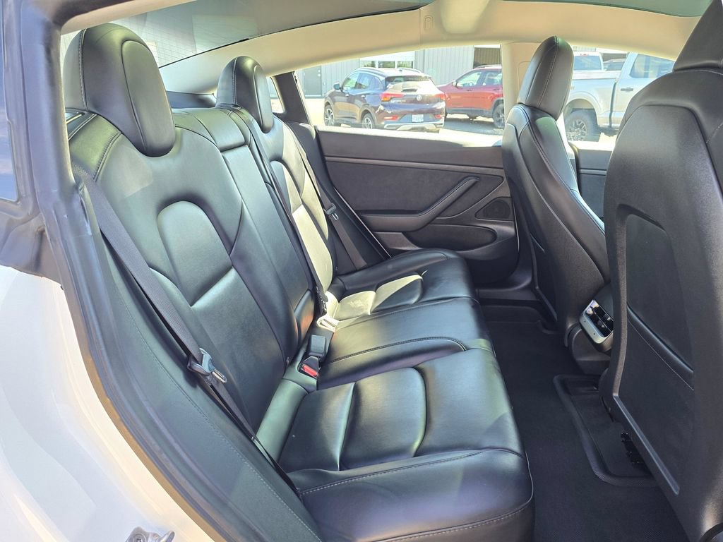 Used 2021 Tesla Model 3 Standard Range Plus RWD image 16
