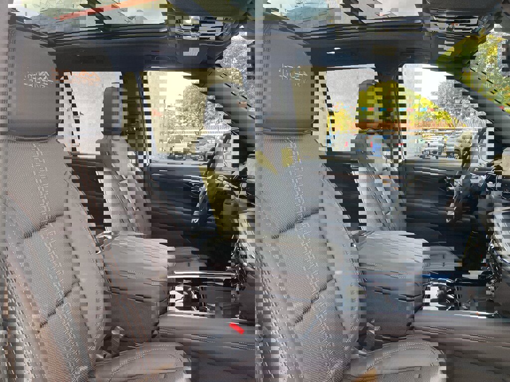 New 2026 Chevrolet Tahoe High Country w/ Sun And Tow Package image 17