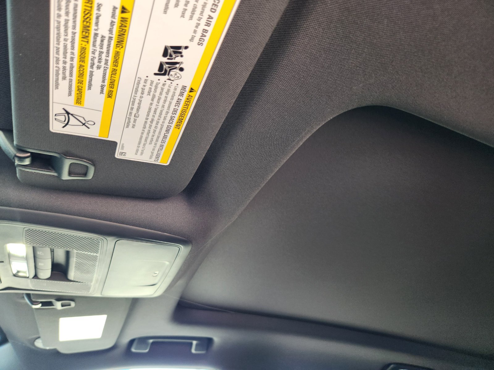 New 2027 Chevrolet Equinox LT w/ Convenience Package II FWD image 21
