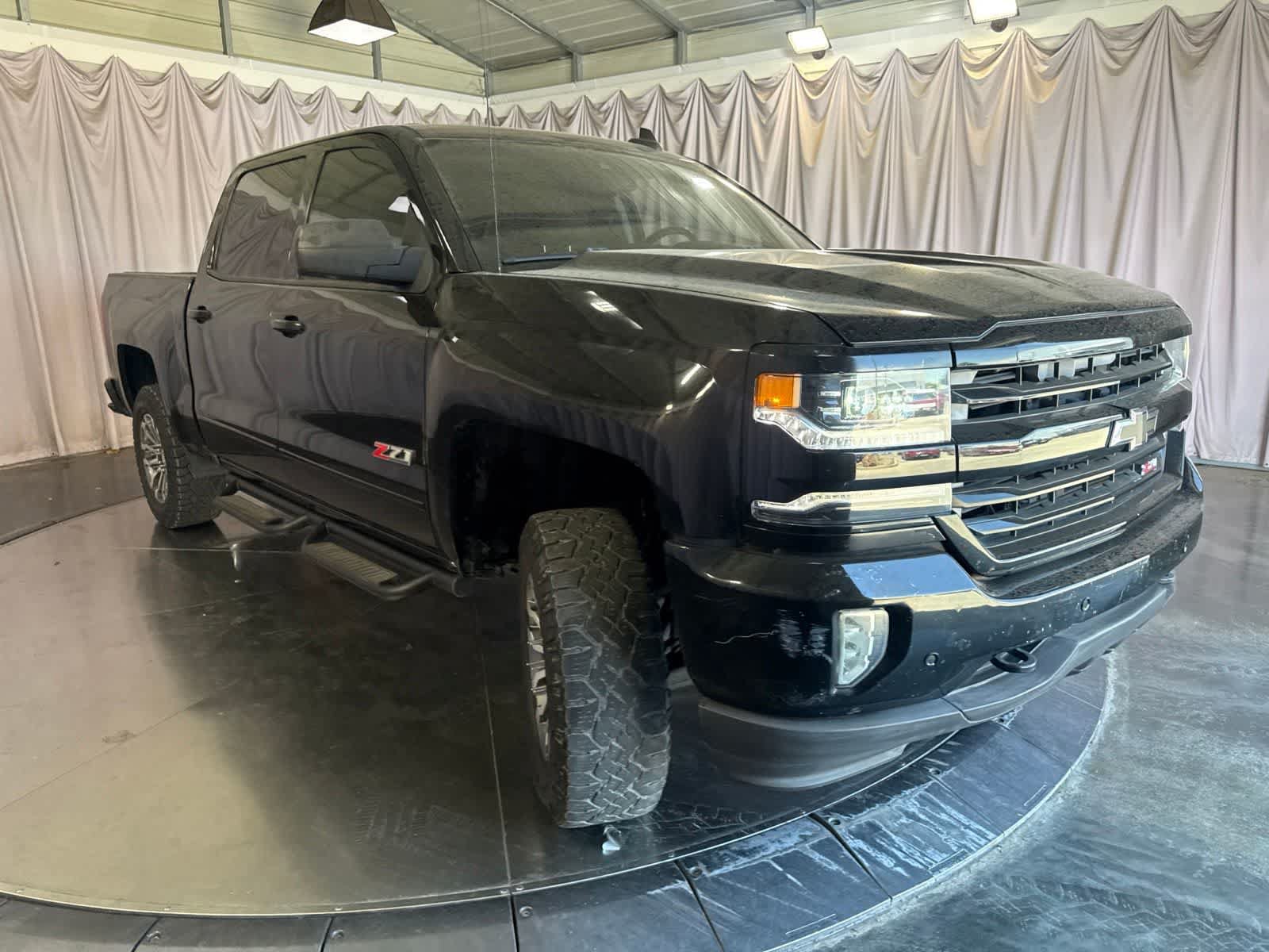 Used 2017 Chevrolet Silverado 1500 LTZ Z71 w/ LTZ Plus Package AWD/4WD image 3
