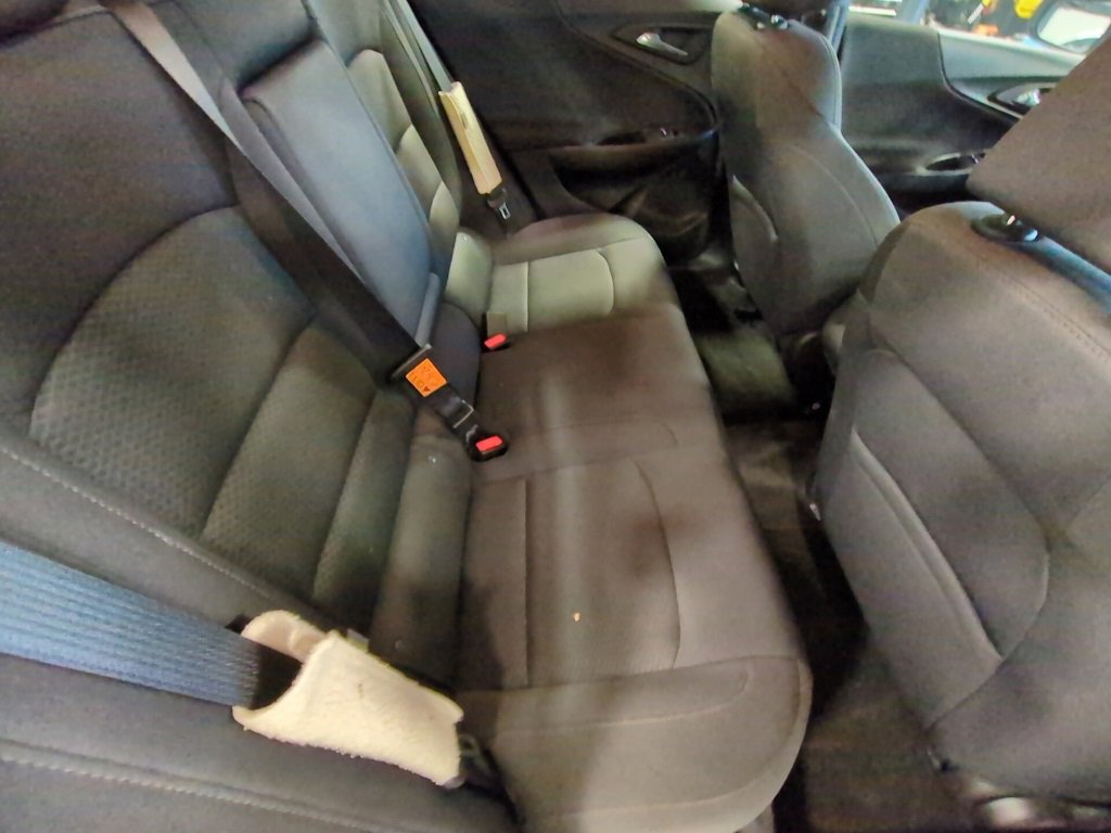 Used 2018 Chevrolet Malibu LS image 19