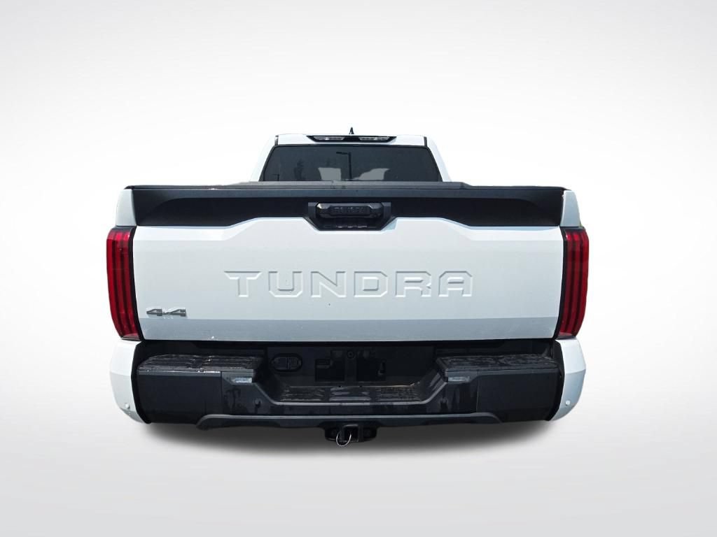 Used 2022 Toyota Tundra SR5 AWD/4WD image 4