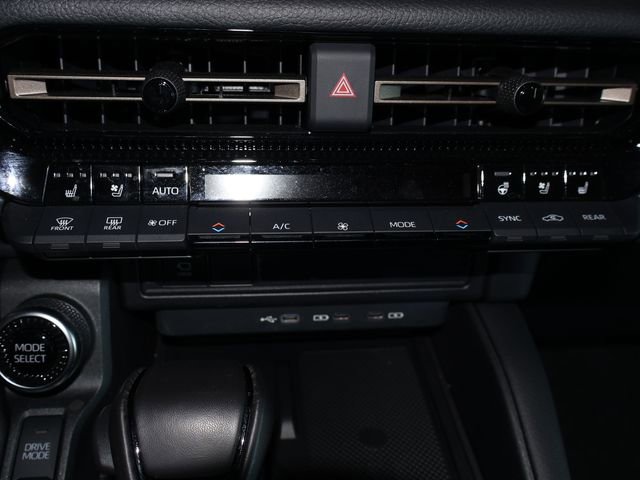 Used 2025 Toyota Land Cruiser image 26