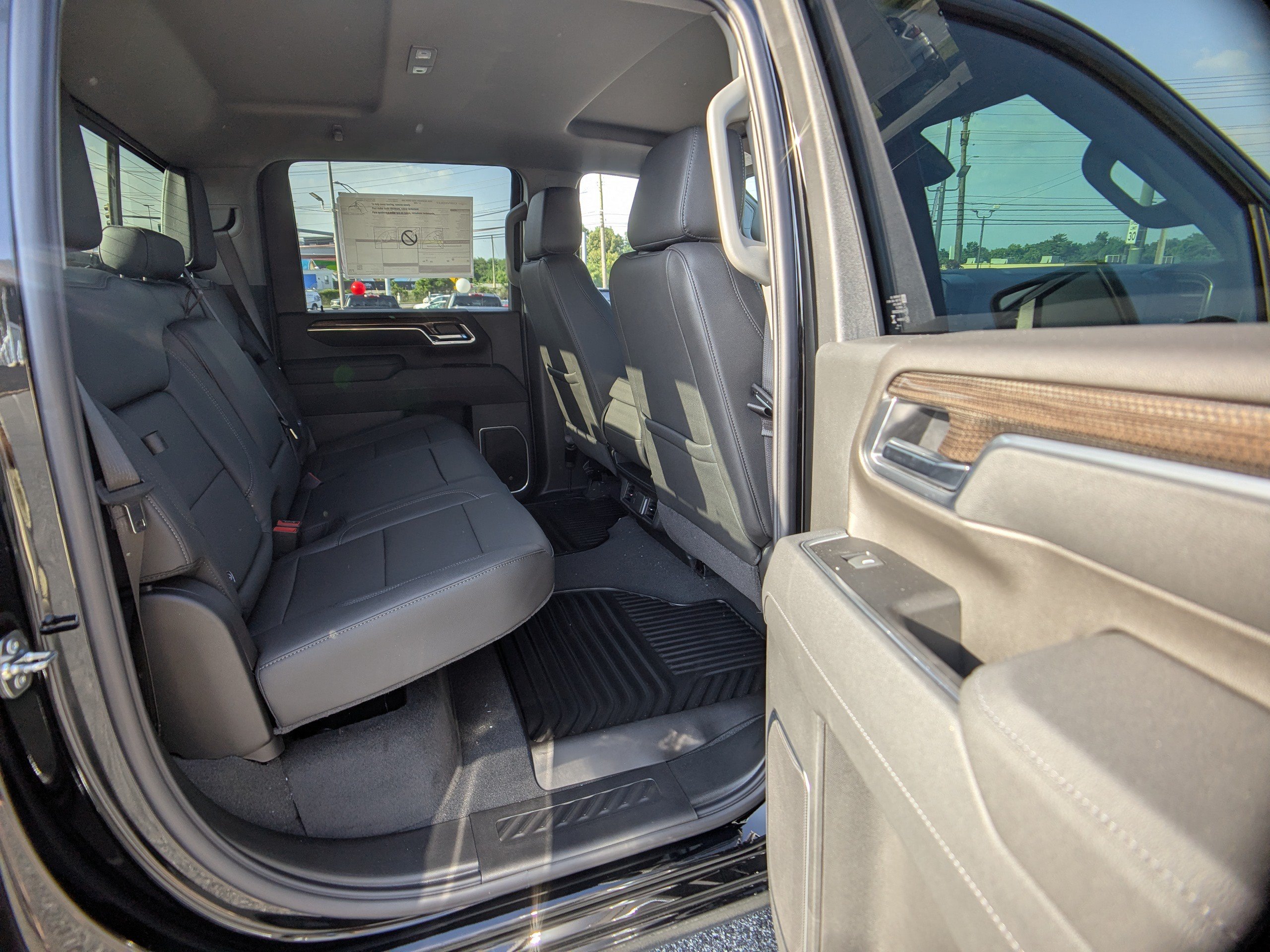 New 2026 Chevrolet Silverado 2500 LT w/ Leather Package AWD/4WD image 11