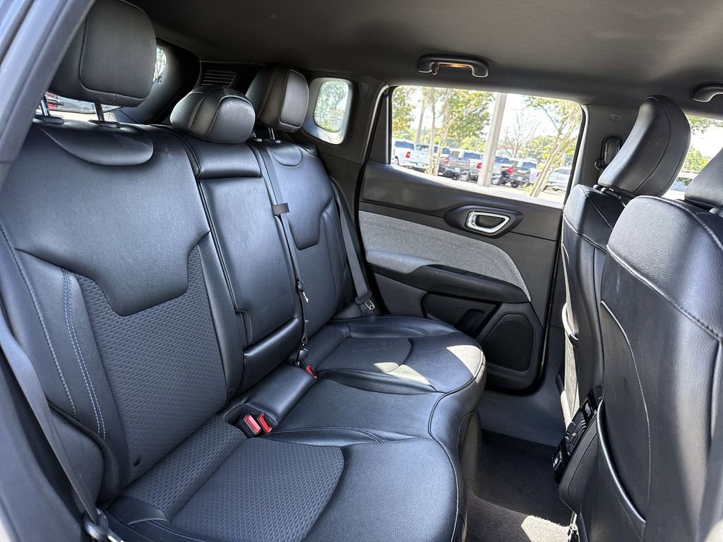 Used 2024 Jeep Compass Latitude AWD/4WD image 24