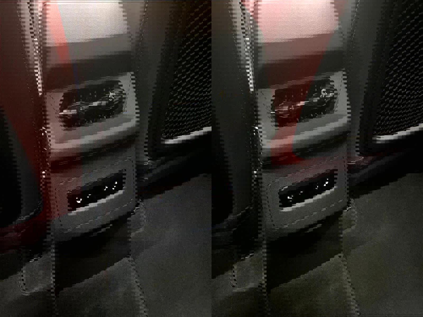 Certified 2025 Audi S6 e-tron Prestige w/ 21" Black Optic Package image 34