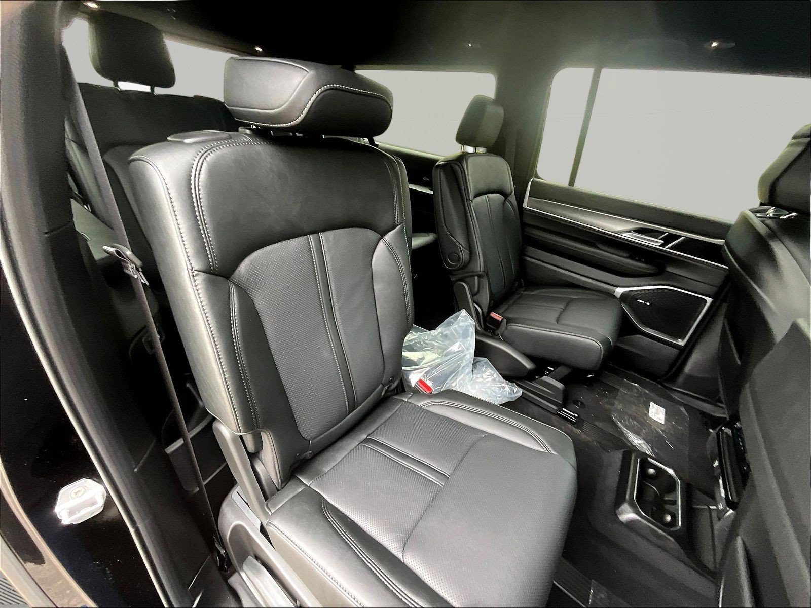 New 2026 Jeep Grand Wagoneer L Limited AWD/4WD image 19