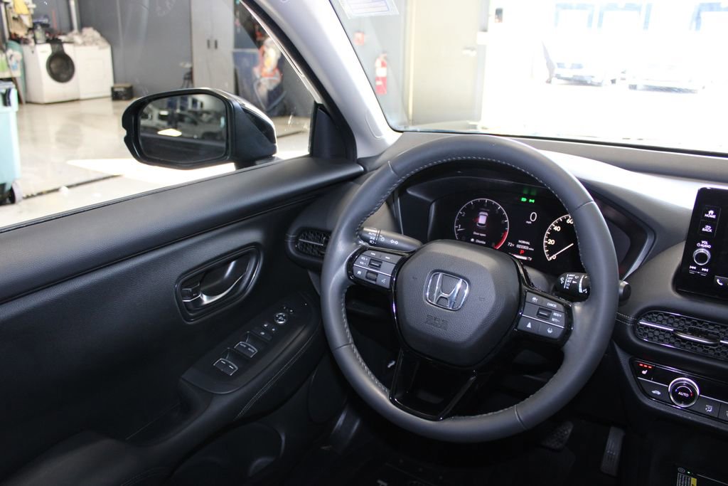 Used 2023 Honda HR-V EX-L image 21