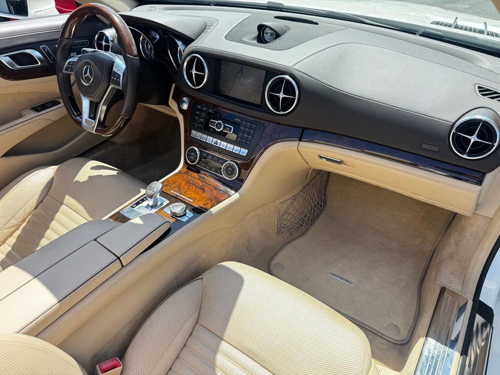 Used 2013 Mercedes-Benz SL 550 image 12