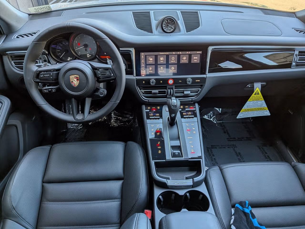 Certified 2025 Porsche Macan S AWD/4WD image 21