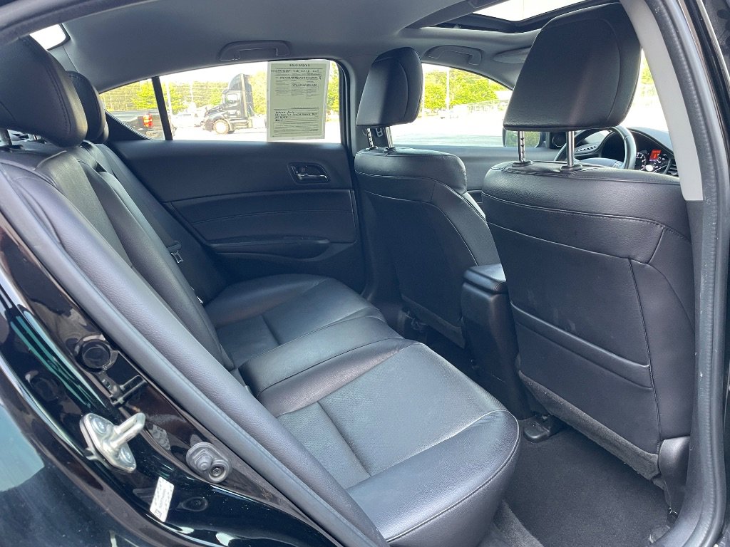 Used 2017 Acura ILX FWD image 17