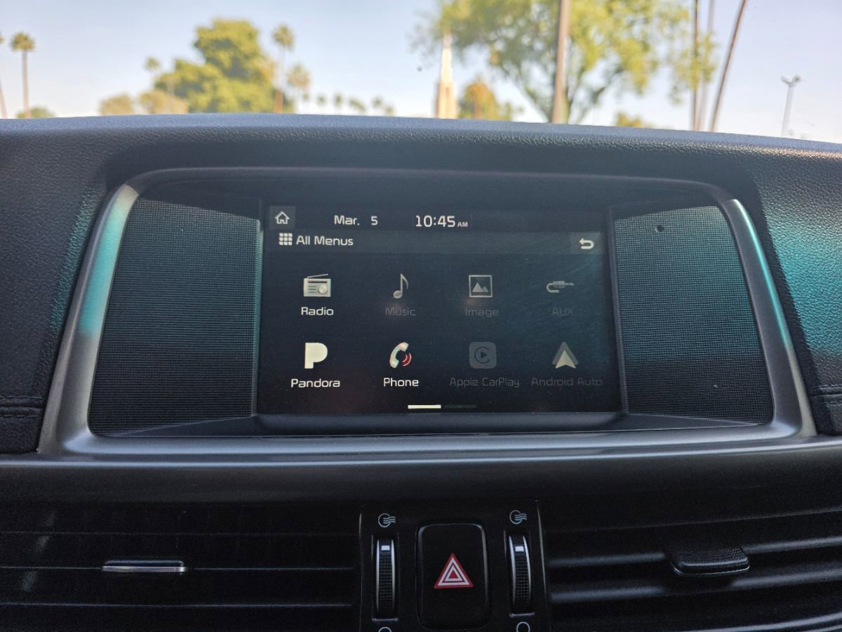 Used 2018 Kia Optima LX FWD image 12