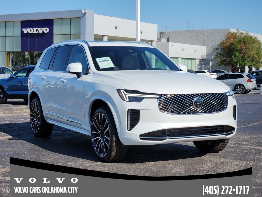 Used 2026 Volvo XC90 B5 Plus w/ Protection Package Premier image 2