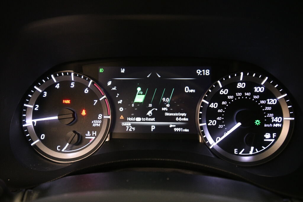 Used 2023 Toyota Highlander XLE AWD/4WD image 13