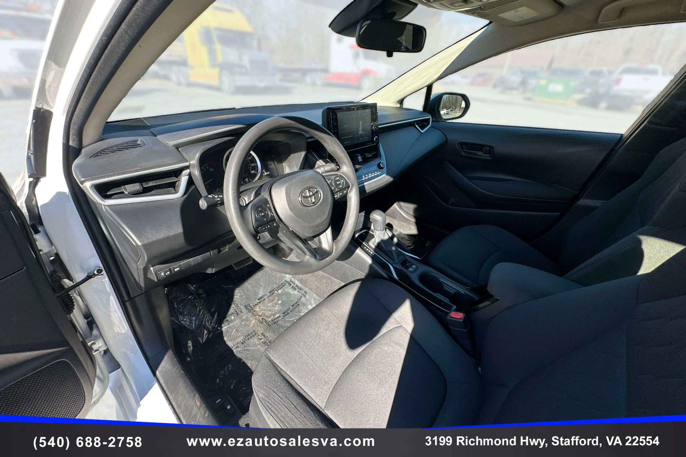 Used 2022 Toyota Corolla LE image 13