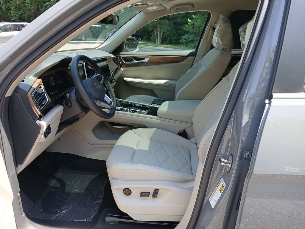 New 2026 Volkswagen Atlas SE FWD image 9