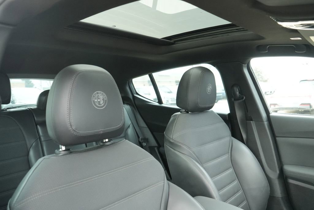Used 2024 Alfa Romeo Tonale Ti w/ Active Assist Package image 13