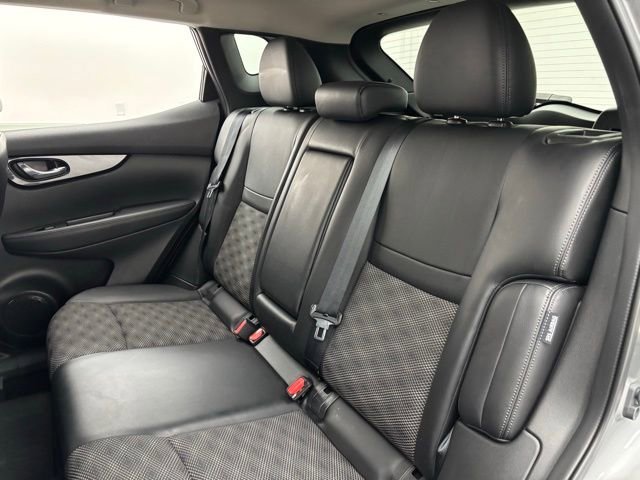 Used 2022 Nissan Rogue Sport SV w/ Technology Package FWD image 36