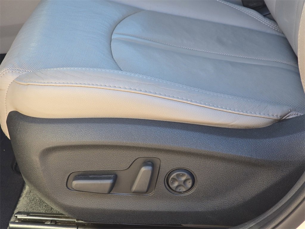 Used 2018 Hyundai Sonata Limited w/ Ultimate Package 07 image 27