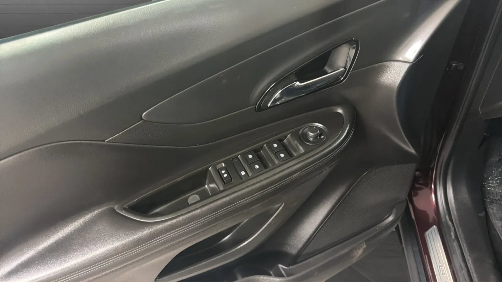 Used 2017 Buick Encore Preferred FWD image 17