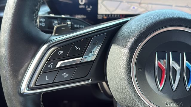 Used 2025 Buick Enclave Preferred image 17