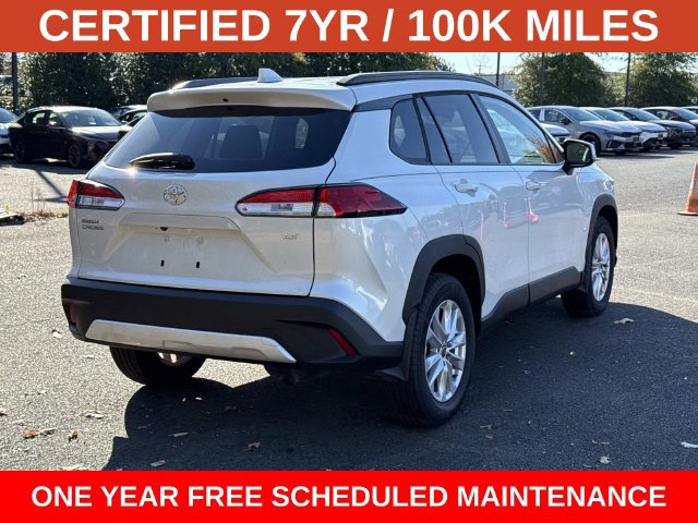 Used 2024 Toyota Corolla Cross LE FWD image 2