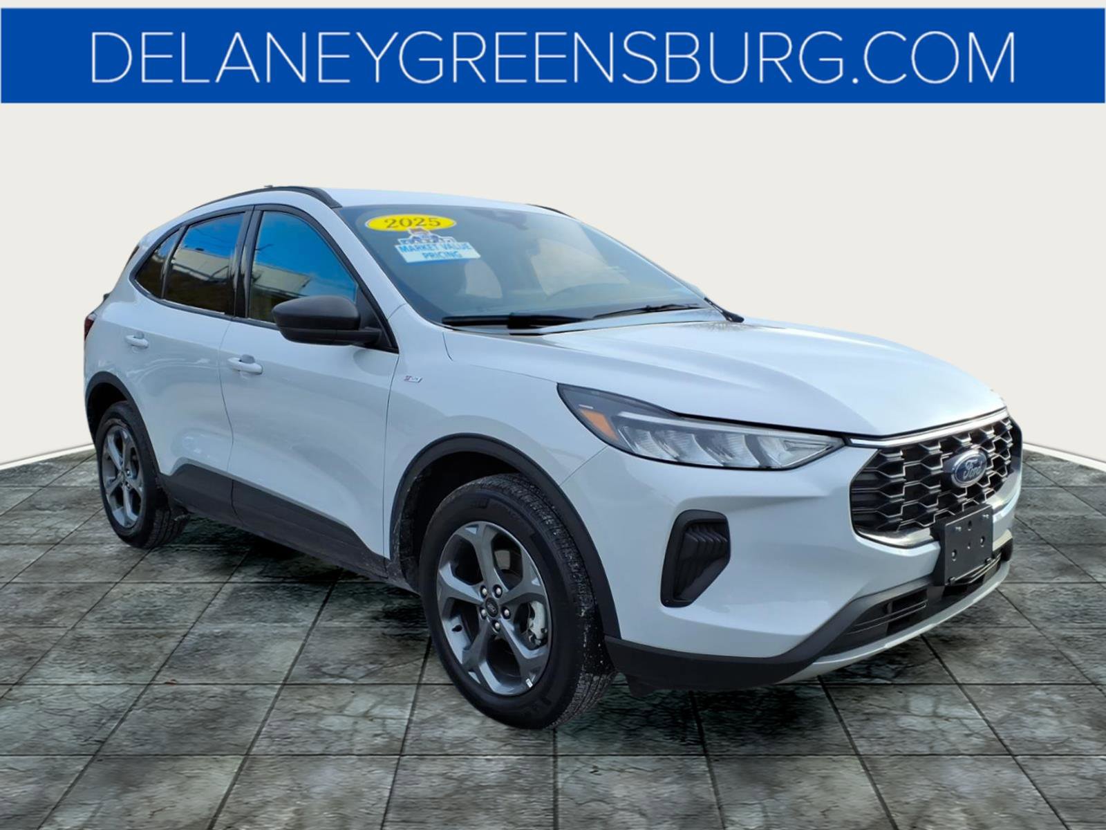 Used 2025 Ford Escape ST-Line image 1