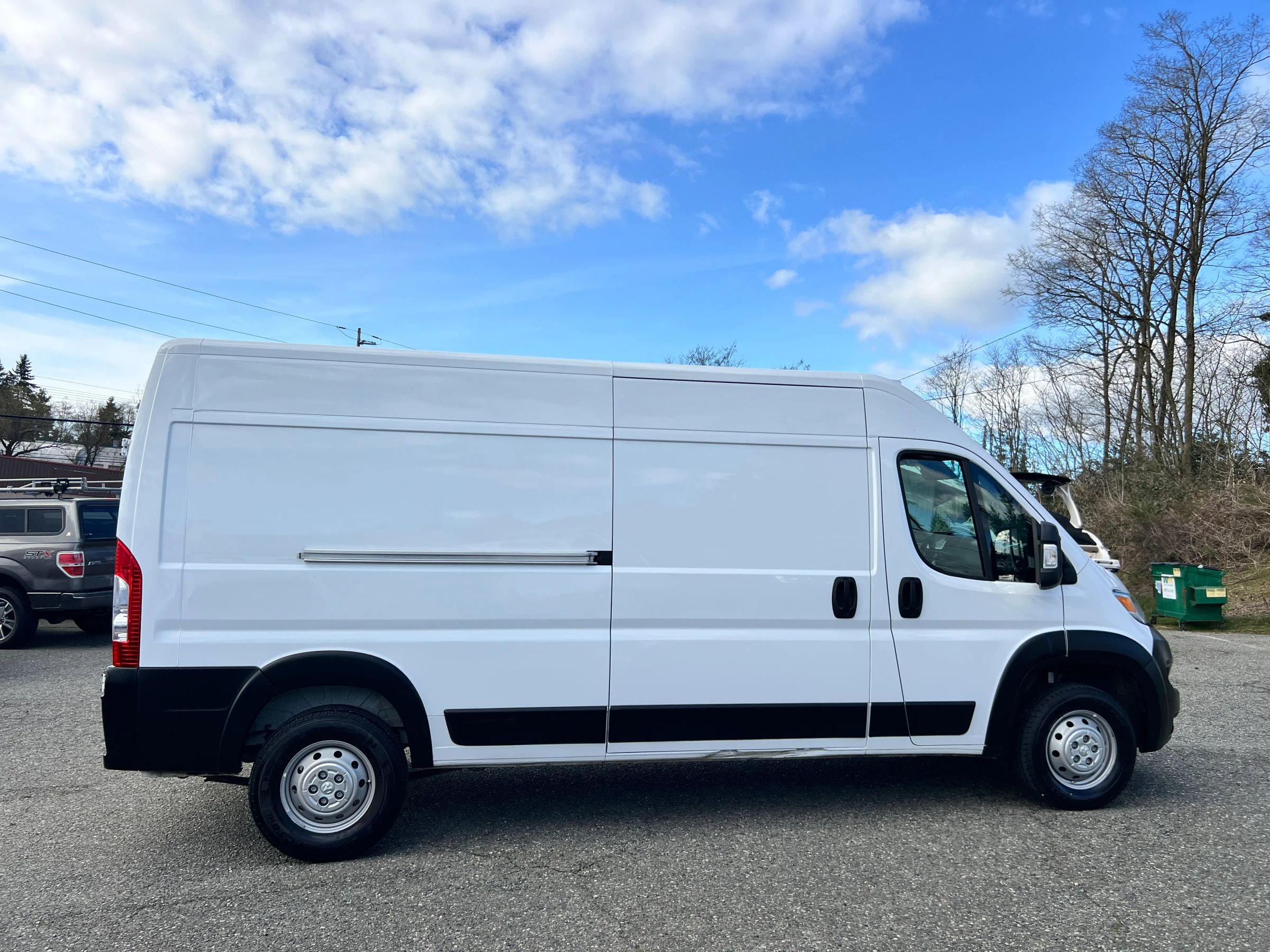 Used 2023 RAM ProMaster 2500 image 8