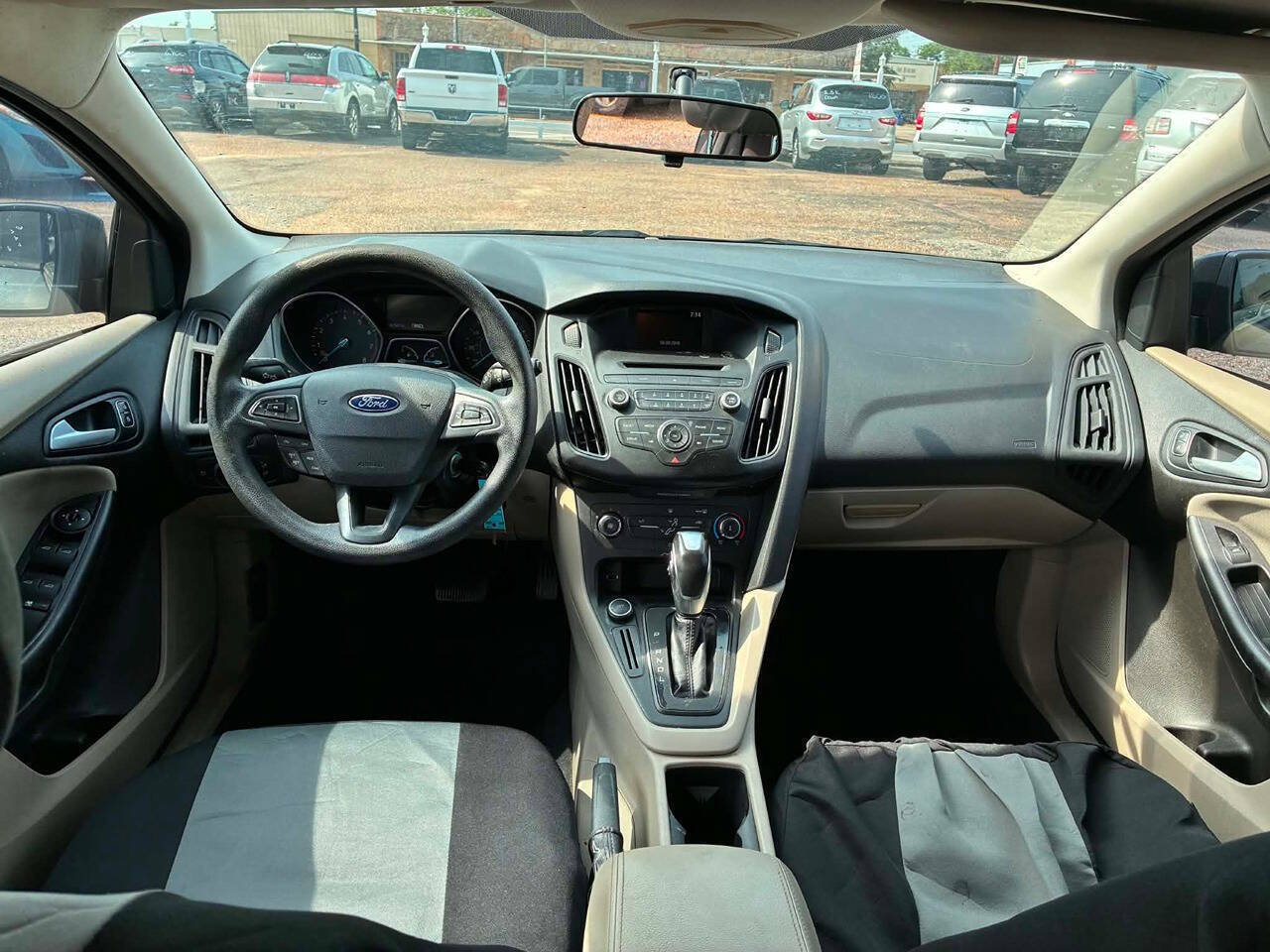 Used 2016 Ford Focus SE FWD image 13