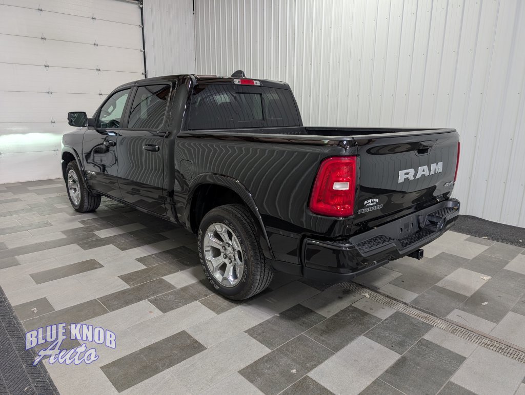 Used 2025 RAM 1500 Big Horn AWD/4WD image 2