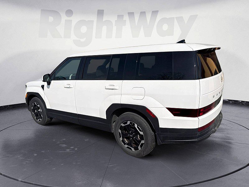 Used 2025 Hyundai Santa Fe SE image 3