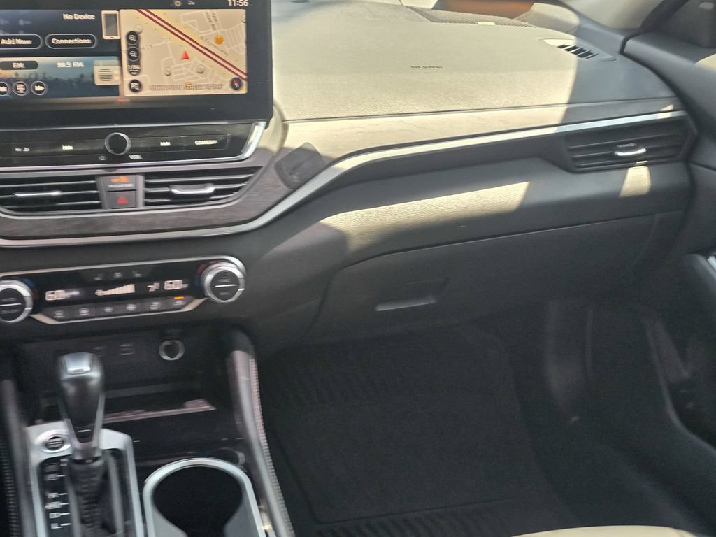 Used 2023 Nissan Altima 2.5 SL FWD image 18