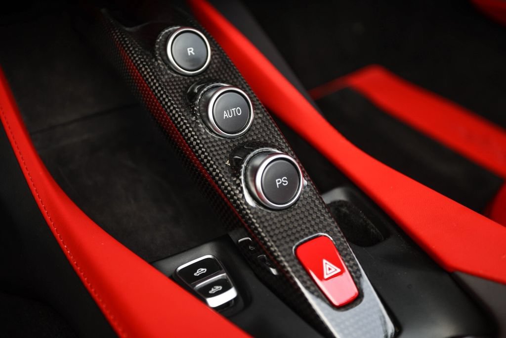 Certified 2019 Ferrari Portofino RWD image 38