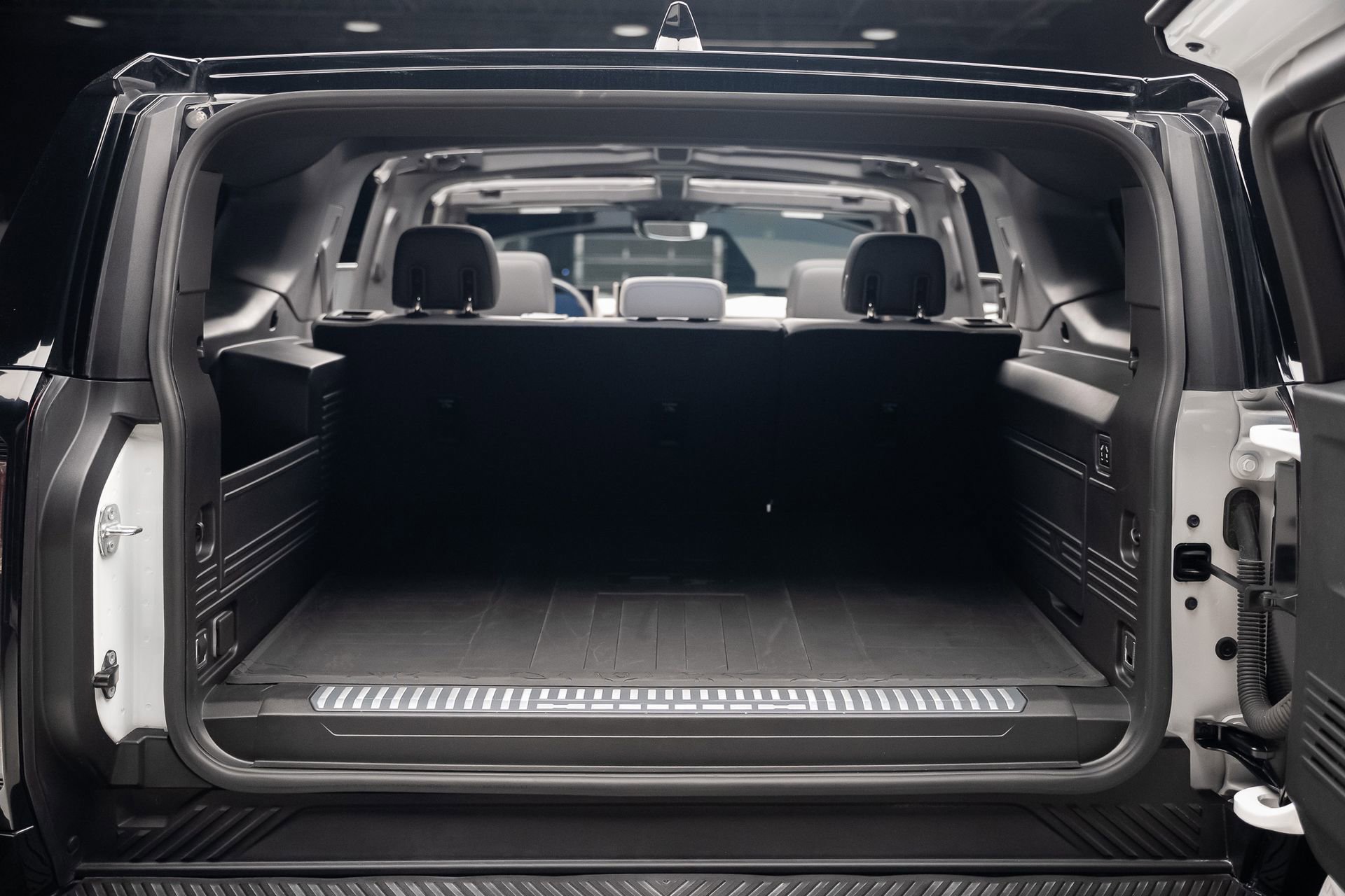 Used 2024 GMC Hummer EV 2X w/ Extreme Off-Road Package image 75