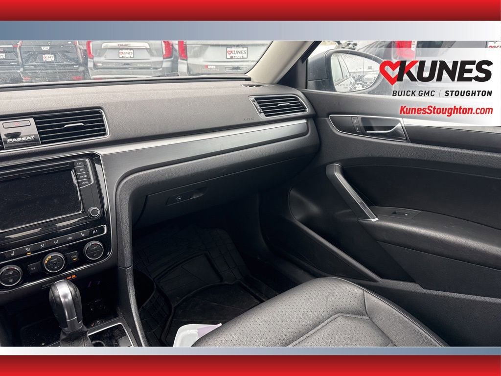Used 2018 Volkswagen Passat 2.0T S image 34