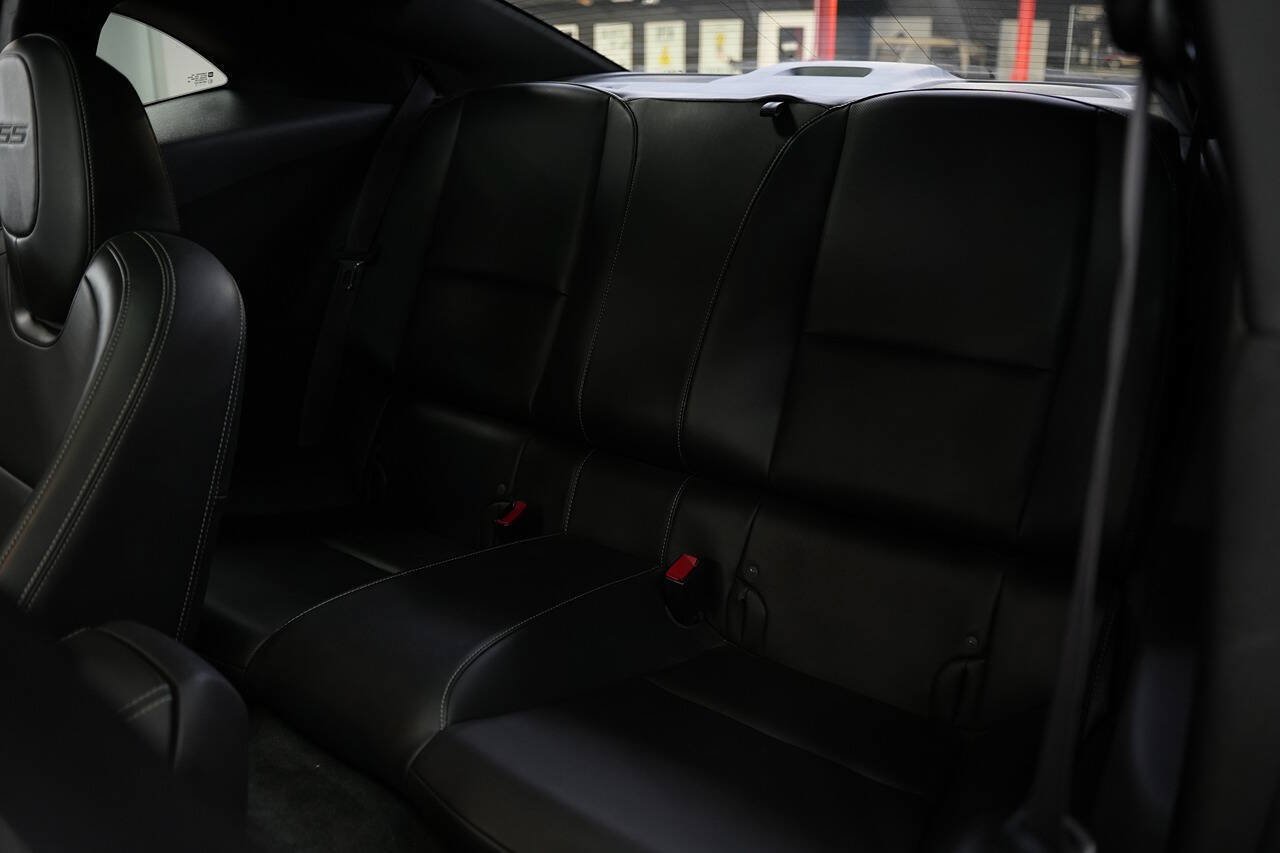 Used 2010 Chevrolet Camaro SS w/ RS Package RWD image 27