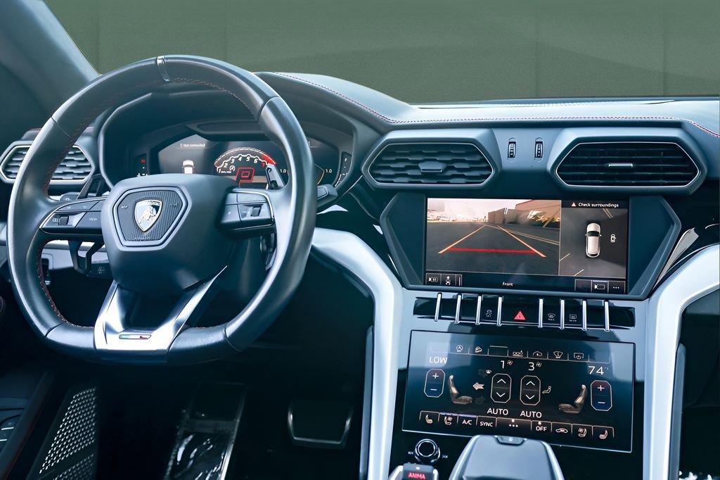 Used 2023 Lamborghini Urus S image 49