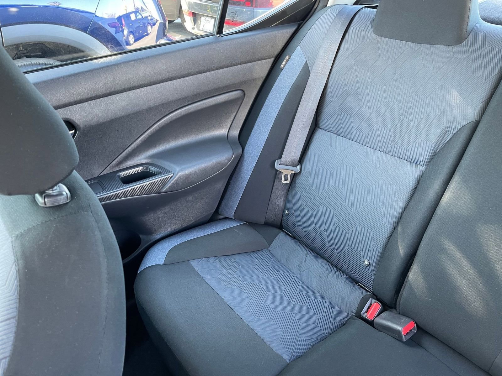 Used 2025 Nissan Versa SV image 42