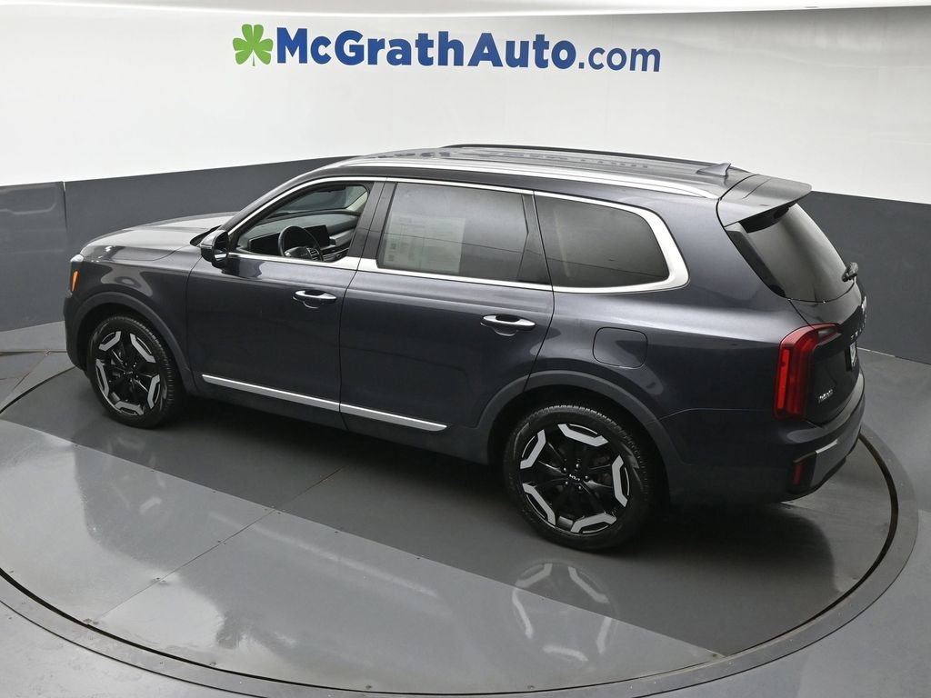 Used 2025 Kia Telluride S image 23