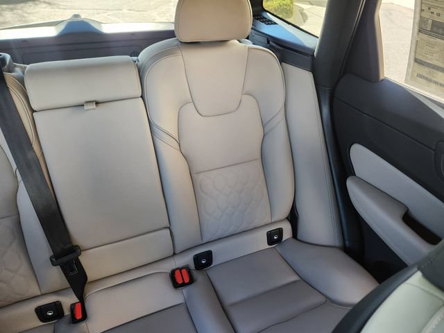 New 2026 Volvo XC60 B5 Plus w/ Protection Package Premier AWD/4WD image 15