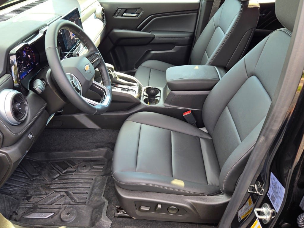 Used 2026 Chevrolet Colorado LT w/ LT Convenience Package AWD/4WD image 22