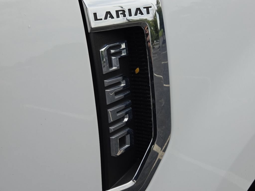 Used 2019 Ford F250 Lariat w/ Lariat Value Package AWD/4WD image 16