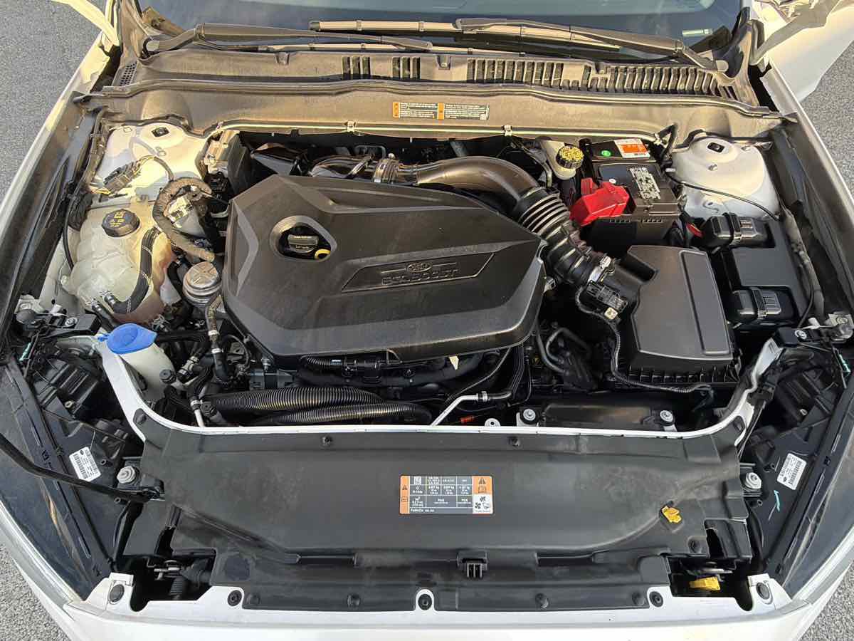 Used 2013 Ford Fusion SE FWD image 32
