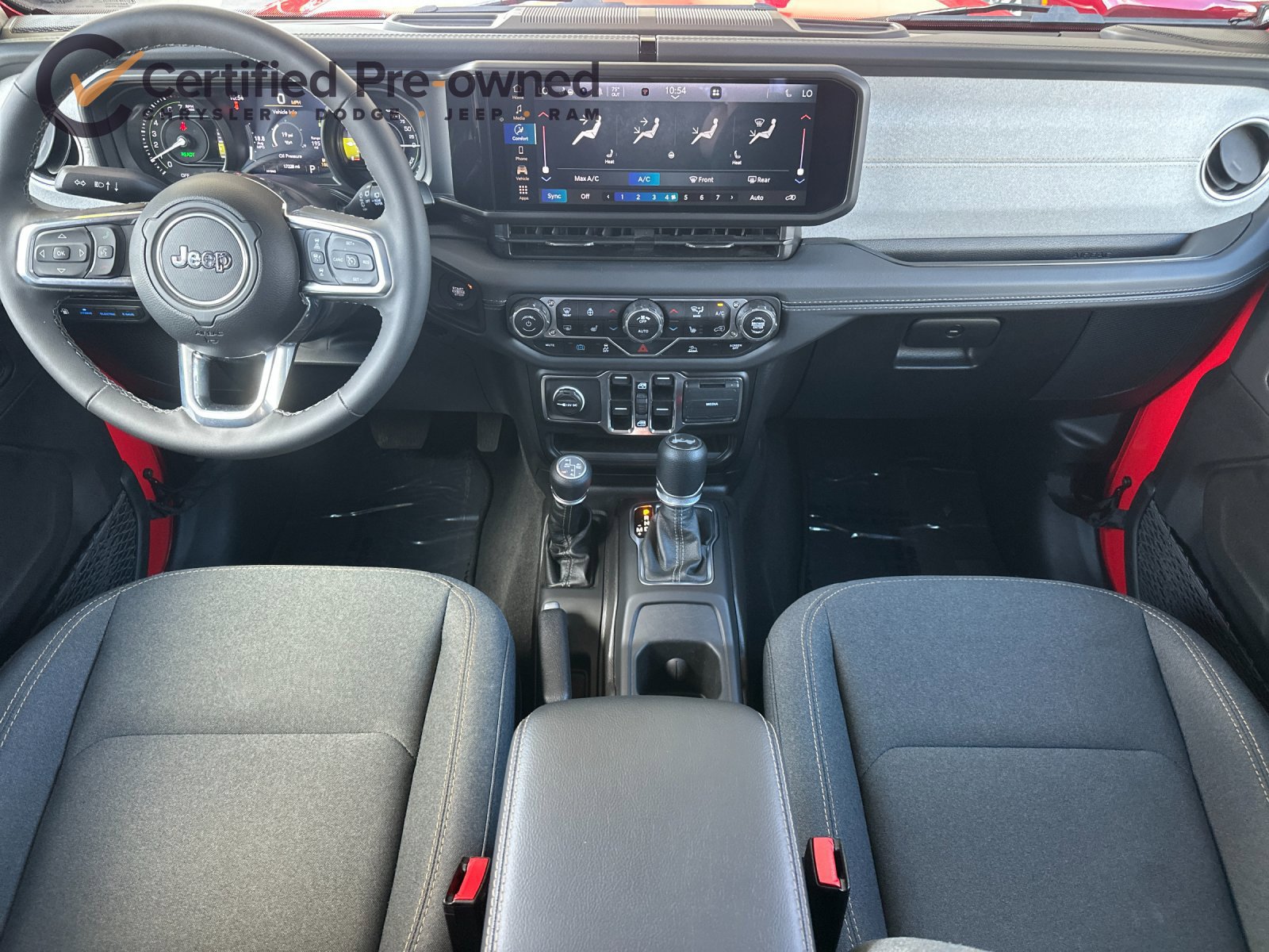 Used 2025 Jeep Wrangler Unlimited Sahara AWD/4WD image 14