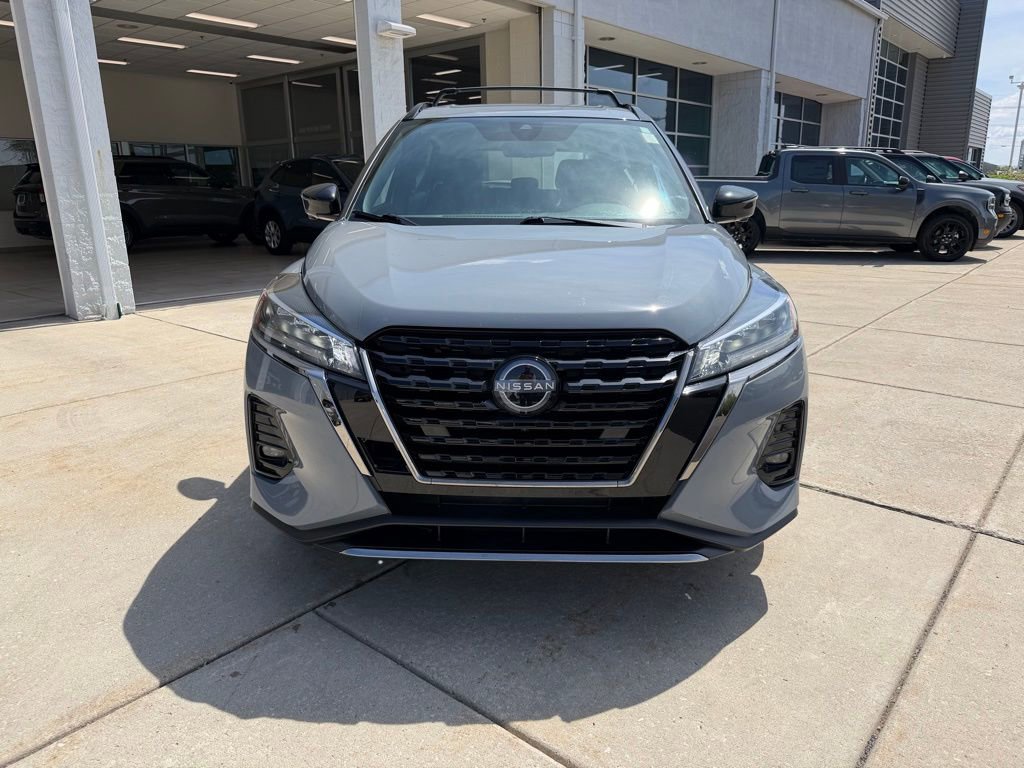 Used 2023 Nissan Kicks SR w/ Interior Electronics Package image 3