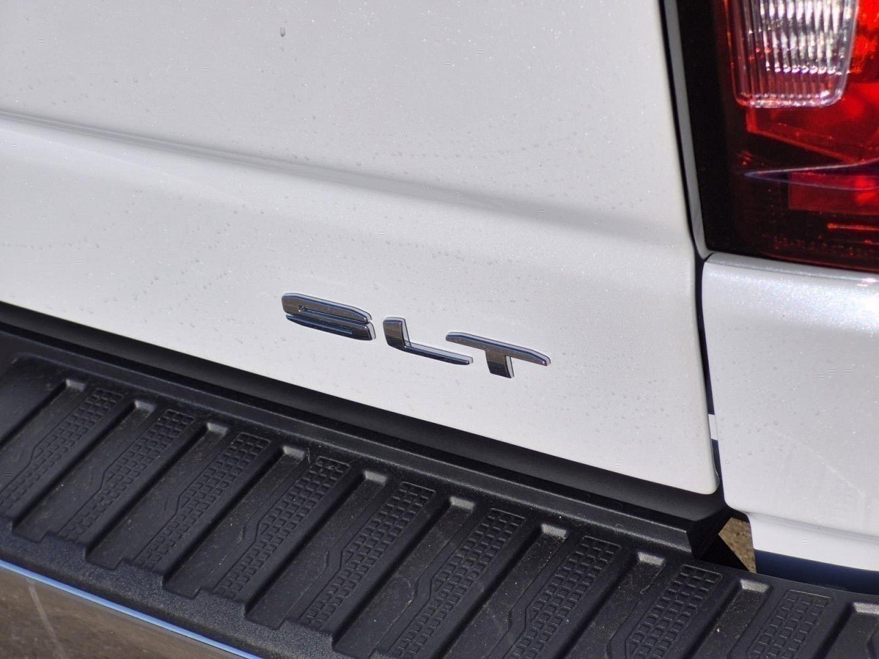 New 2026 GMC Sierra 1500 SLT RWD image 6